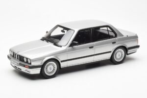 BMW 325i E30 シルバー Otto 1:18
