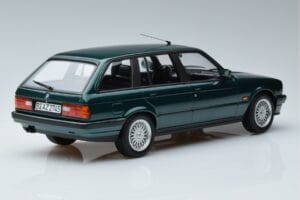 BMW 325i E30 Touring グリーンメタリック Norev 1:18 183219 メタル - 画像 2/6