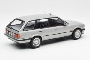 BMW 325i E30 Touring シルバー Norev 1:18 183216 メタル - 画像 2/6
