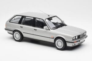 BMW 325i E30 Touring シルバー Norev 1:18 183216 メタル - 画像 4/6