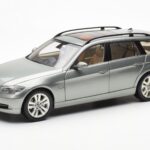 BMW 330i E91 Touring グレー Metallic Kyosho 1:18