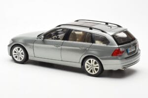 BMW 330i E91 Touring グレー Metallic Kyosho 1:18 80430394359 メタル - 画像 7/8