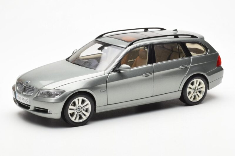 BMW 330i E91 Touring グレー Metallic Kyosho 1:18
