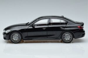 BMW 330i G20 ブラックメタリック Norev 1:18 183277 メタル - 画像 4/7