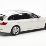BMW 335i F31 Touring アルパインホワイト Paragon 1:18 - image 3 of 8