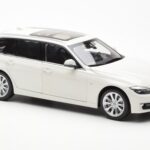 BMW 335i F31 Touring アルパインホワイト Paragon 1:18 - image 6 of 8