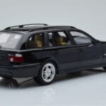 BMW 540 E39 Touring M Package ブラック Otto 1:18 - image 2 of 6