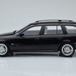BMW 540 E39 Touring M Package ブラック Otto 1:18 - image 3 of 6