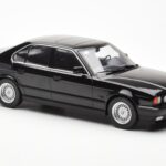 BMW 540i E34 ブラック Metallic MCG 1:18 - image 4 of 6