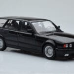 BMW 540i E34 Touring ブラックメタリック MCG 1:18 - image 4 of 6