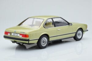 BMW 628 CSi E24 ライトグリーン MCG 1:18 MCG18163 メタル - 画像 2/5