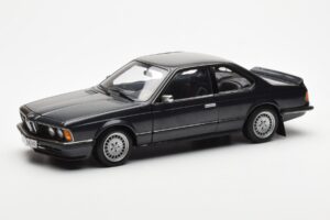 BMW 635 CSi E24 ダイアマント ブラック メタリック AUTOart 1:18