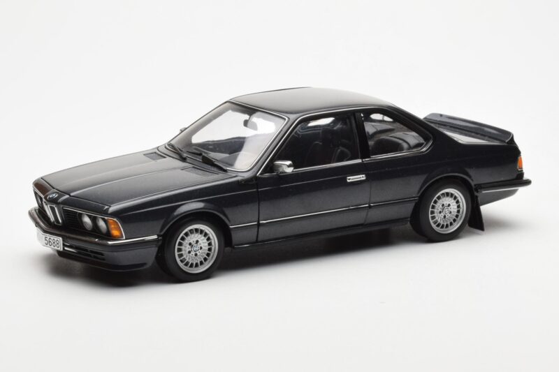 BMW 635 CSi E24 ダイアマント ブラック メタリック AUTOart 1:18