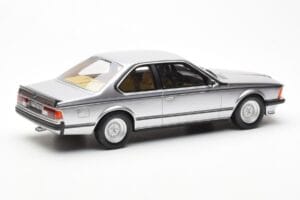 BMW 635 CSi E24 シルバー Otto 1:18 OT313 レジン - 画像 2/6