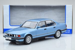 BMW 7 Series E32 730i ブルー MCG 1:18 MCG18160 メタル - 画像 5/5
