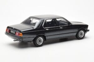 BMW 733i E23 ブラック Metallic KK-Scale 1:18 KKDC180101 メタル - 画像 2/6