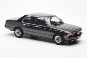 BMW 733i E23 ブラック Metallic KK-Scale 1:18 KKDC180101 メタル - 画像 4/6