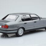 BMW 7 Series E32 740i シルバー MCG 1:18 MCG18161 メタル - image 2 of 5