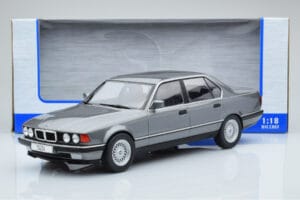 BMW 7 Series E32 740i シルバー MCG 1:18 MCG18161 メタル - 画像 5/5