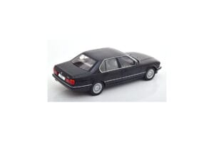 BMW 750i E32 ブラック MCG 1:18 MCG18162 メタル - 画像 2/3