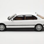 BMW 750iL E38 アジアエクスクルーシブ ホワイト Otto 1:18 - image 3 of 6