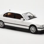 BMW 750iL E38 アジアエクスクルーシブ ホワイト Otto 1:18 - image 4 of 6