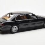 BMW 750iL E38 ブラック Otto 1:18 - image 2 of 6