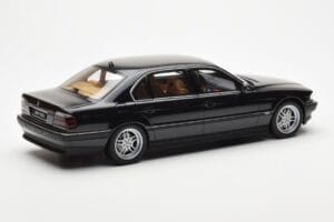 BMW 750iL E38 ブラック Otto 1:18 OT609 レジン - 画像 2/6