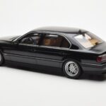 BMW 750iL E38 ブラック Otto 1:18 - image 5 of 6