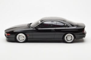 BMW 850 CSi E31 ブラック Otto 1:18 OT827 レジン - 画像 3/6
