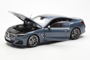 BMW 850i G15 Barcelona Blue Metallic Norev 1:18 80432450995 メタル - 画像 2/8