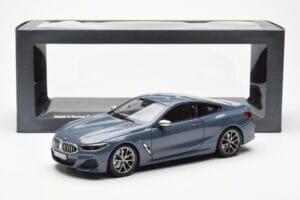BMW 850i G15 Barcelona Blue Metallic Norev 1:18 80432450995 メタル - 画像 8/8