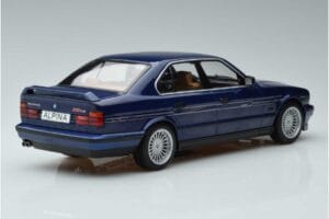 BMW Alpina B10 4.6 E34 ブルー MCG 1:18 MCG18230 メタル - 画像 2/6
