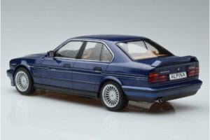BMW Alpina B10 4.6 E34 ブルー MCG 1:18 MCG18230 メタル - 画像 5/6