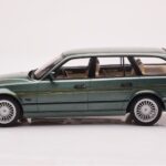 BMW Alpina B10 E34 Touring ダークグリーン MCG 1:18 - image 3 of 6