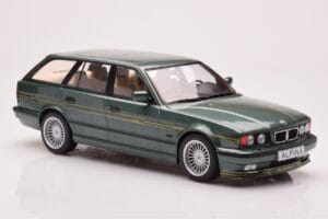 BMW Alpina B10 E34 Touring ダークグリーン MCG 1:18 MCG18331 メタル - 画像 4/6