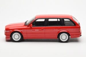 BMW Alpina B3 2.7 E30 Touring レッド Otto 1:18 OT366 レジン - 画像 3/6