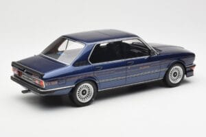 BMW Alpina B7S E12 Turbo ダークサファイアブルーメタリック Otto 1:18 OT640 レジン - 画像 2/6
