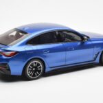 BMW i4 M50 G26 ブルー Otto 1:18 - image 2 of 6