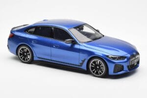BMW i4 M50 G26 ブルー Otto 1:18 OT453 レジン - 画像 4/6