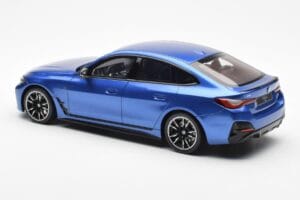 BMW i4 M50 G26 ブルー Otto 1:18 OT453 レジン - 画像 5/6