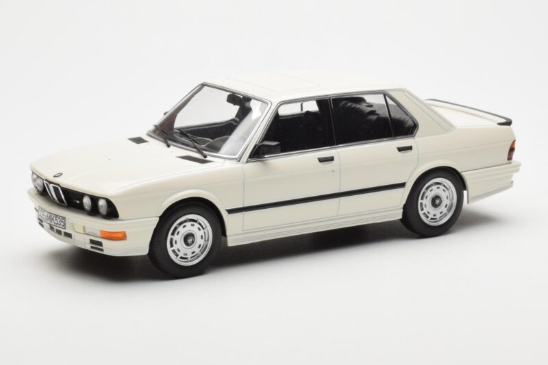 BMW M535i E28 ホワイト Norev 1:18