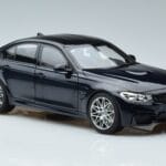 BMW M3 F80 Competition ブルー Norev 1:18 183236 メタル - image 5 of 7