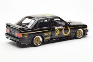 BMW M3 E30 #3 J. Richards Austrian Airlines ATCC 1987 AUTOart 1:18 88745 メタル - 画像 3/8