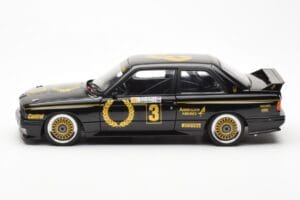 BMW M3 E30 #3 J. Richards Austrian Airlines ATCC 1987 AUTOart 1:18 88745 メタル - 画像 4/8