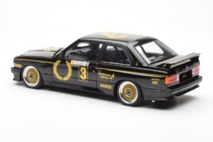 BMW M3 E30 #3 J. Richards Austrian Airlines ATCC 1987 AUTOart 1:18 88745 メタル - 画像 7/8