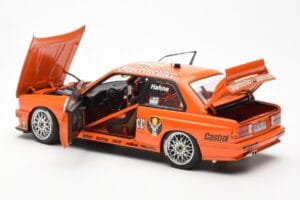 BMW M3 E30 #19 A. Hahne Jägermeister DTM 1992 AUTOart 1:18 89248 メタル - 画像 5/8