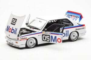 BMW M3 E30 #5 P. Brock Mobil ATCC 1988 AUTOart 1:18 88845 メタル - 画像 2/8