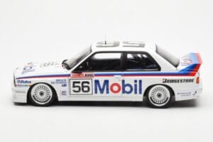 BMW M3 E30 #56 P. Brock / J. Richards Mobil Bathurst 1000 1988 AUTOart 1:18 88847 メタル - 画像 4/9