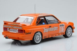 BMW M3 E30 Jagermeister #19 A. Hahne DTM Nurburgring 1992 IXO 1:18 18RMC082A メタル - 画像 2/6
